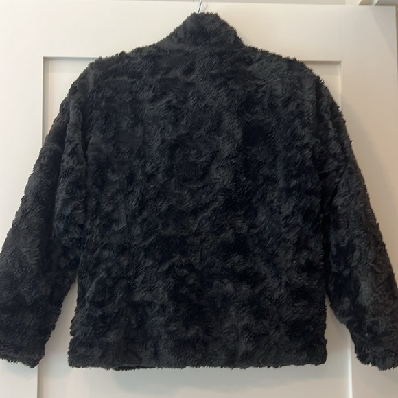 The North Face Girls Reversible Jacket Puffer/Faux Fur. Black w/ pockets - sz L - Picture 8 of 9